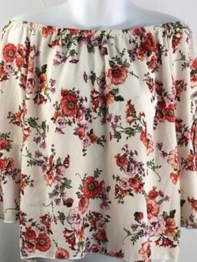 0130 Off-Shoulder Floral Cream Camisole with Red & Pink Blooms